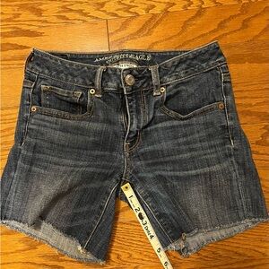 American Eagle MIDI shorts size 6, women’s